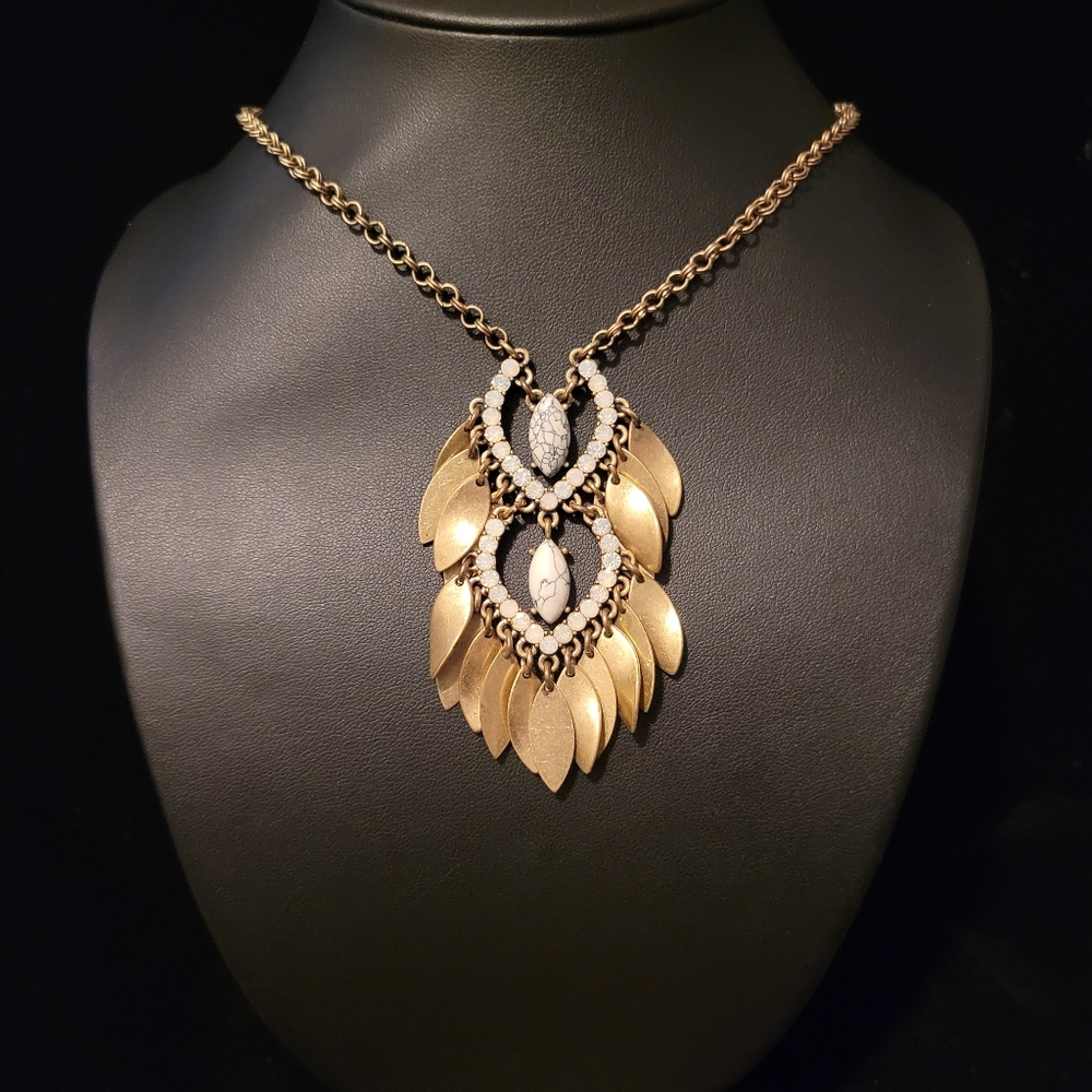 Estate Magnesite Stone & Opalescent Rhinestone Bohemian Necklace - Picture 1 of 4